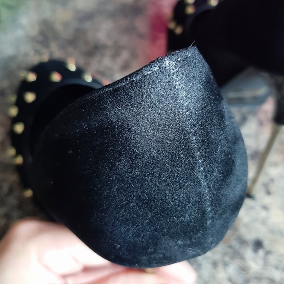 Black Shoedazzle Spiked Heels - Picture 10 of 10